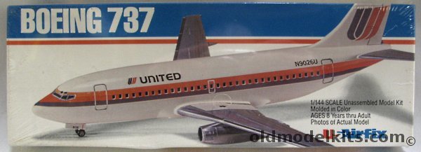 Airfix 1/144 Boeing 737 United Air Lines, 60020 plastic model kit